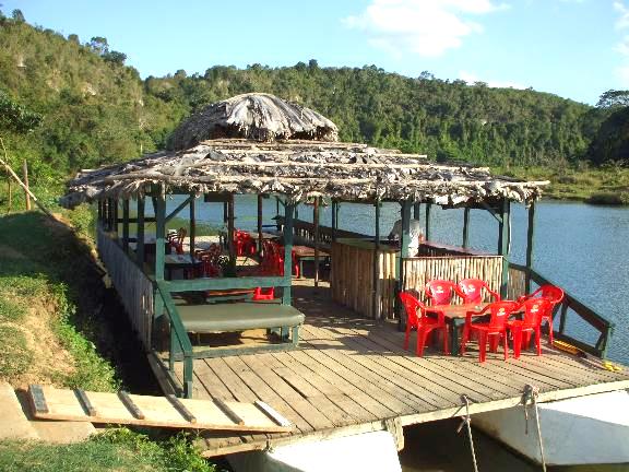 Traditional Chavon riverboat